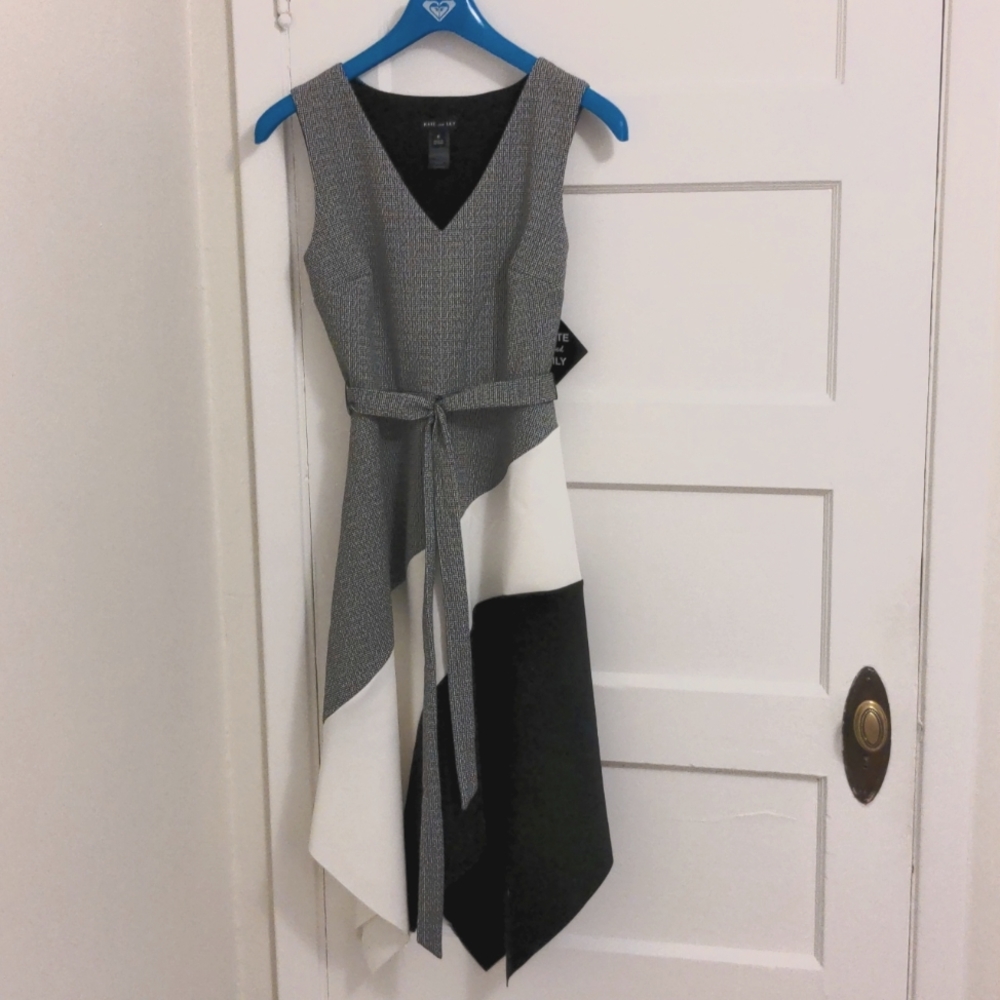 NWT Kate and Lily V-neck Midi sz 8
